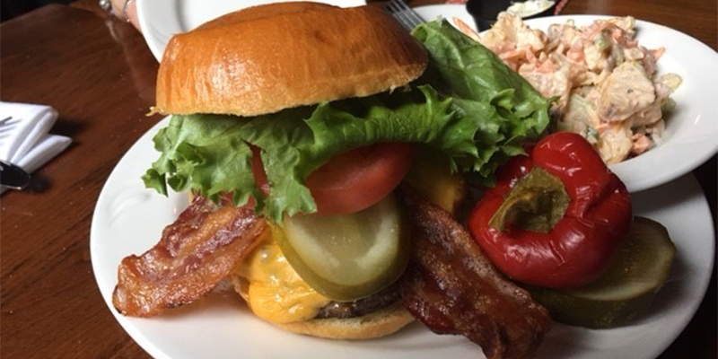 How To Make A Bacon Cheddar Burger — Recipe