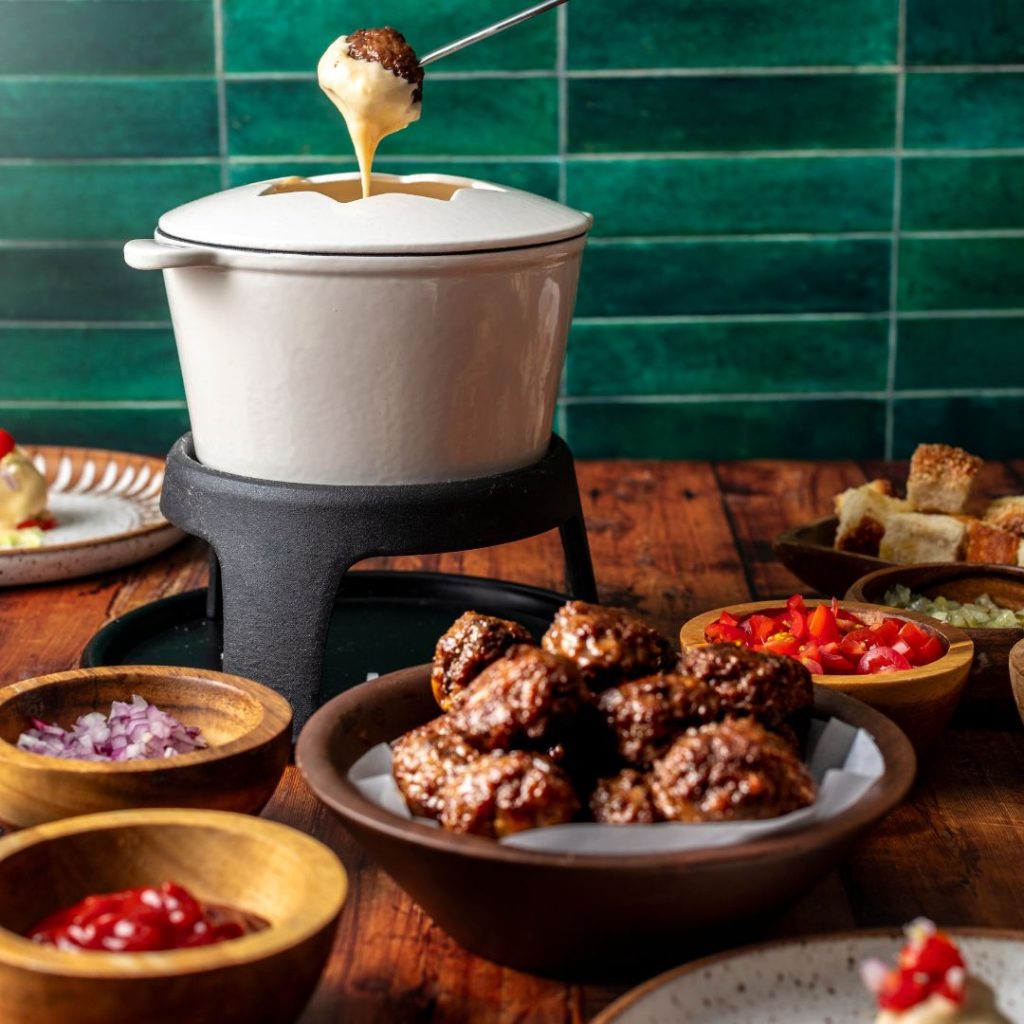 cheeseburger fondue, burger fondue